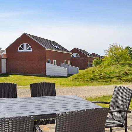 Aya - 2-3km From The Sea By Interhome