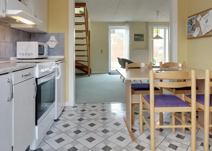 Apartment Aya - 2-3km From The Sea By Interhome